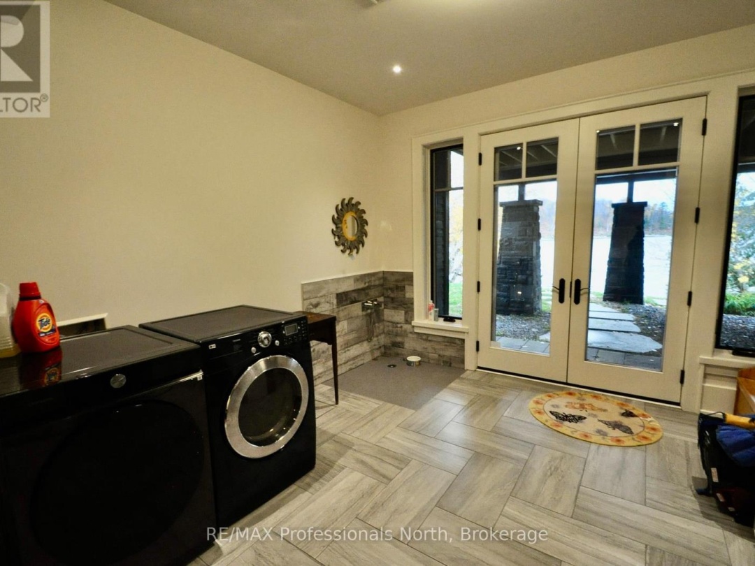 11 TIPPER LANE, 