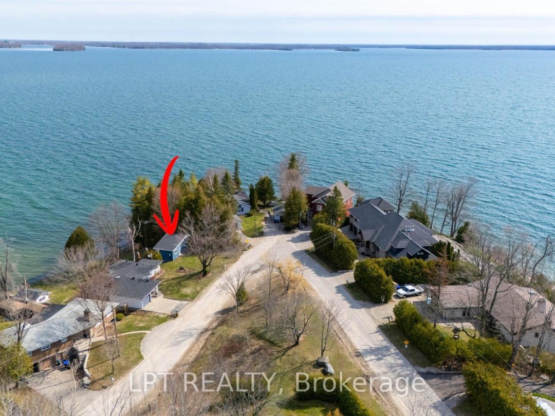 47 MOON POINT DRIVE, Lake Simcoe