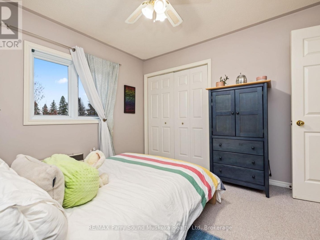 54 PINERIDGE DRIVE, McDougall