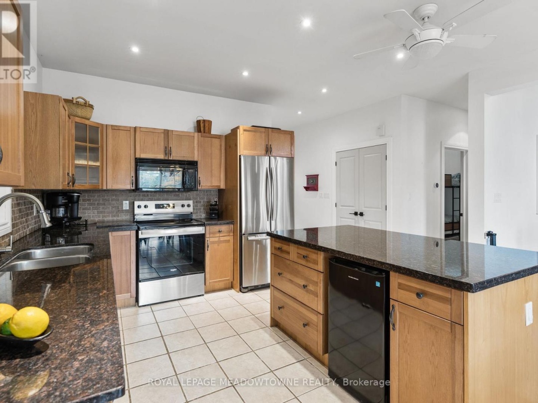 1658 HOSPITALITY ROAD, South Lake