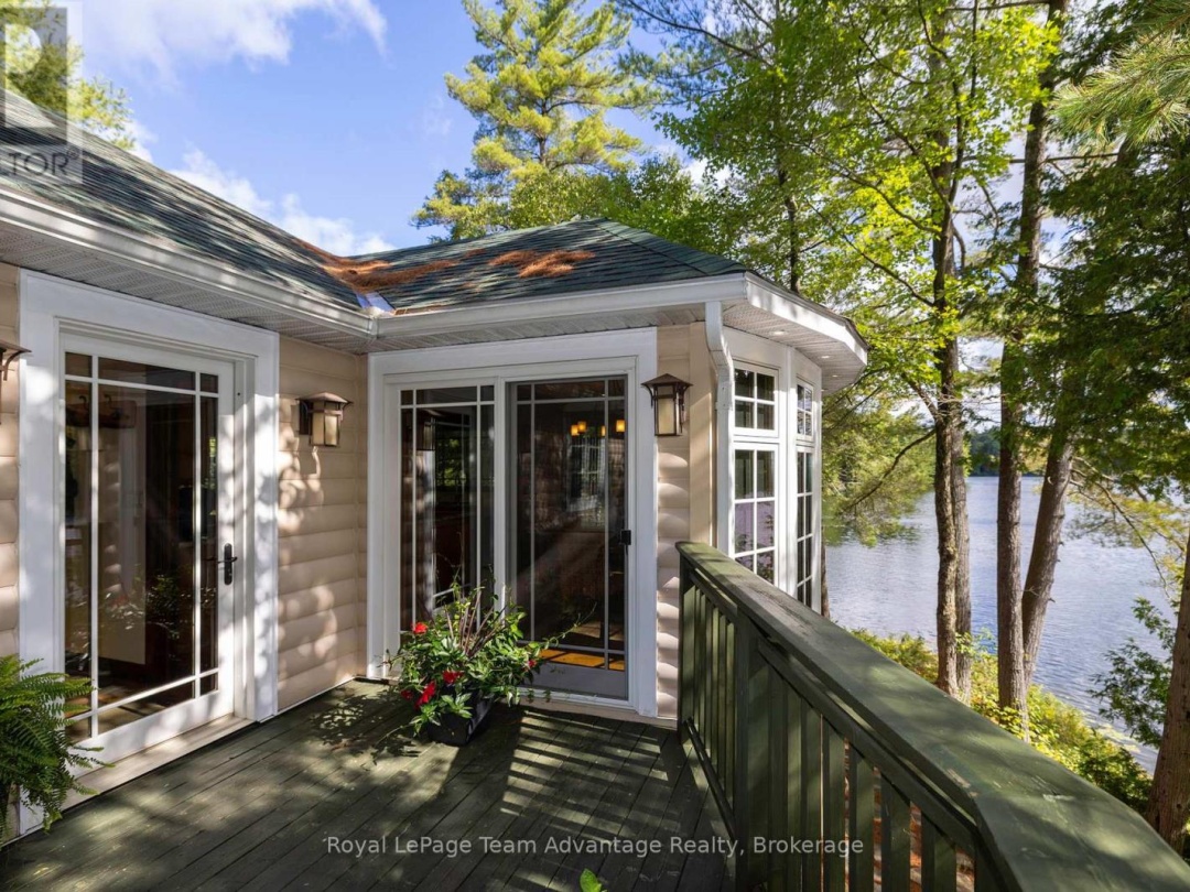 5 FALLINGVIEW TRAIL, 