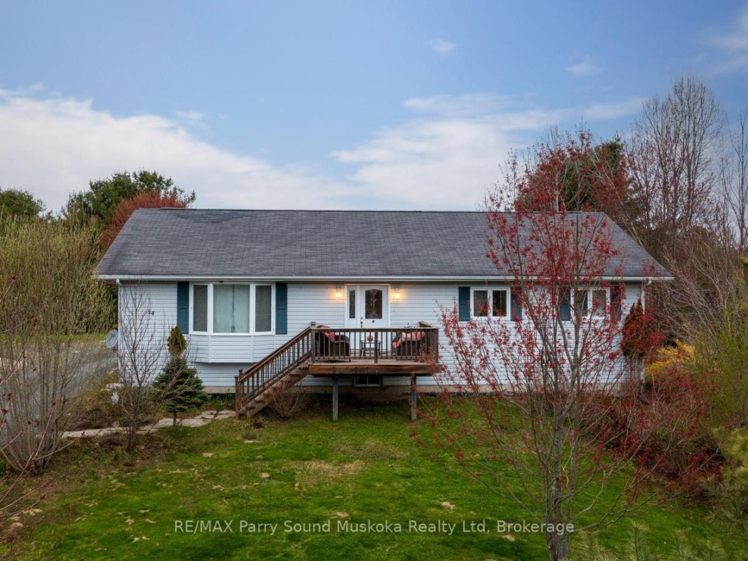 54 PINERIDGE DRIVE, McDougall