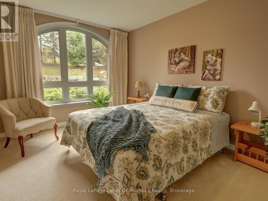 106 - 31 DAIRY LANE, Muskoka River