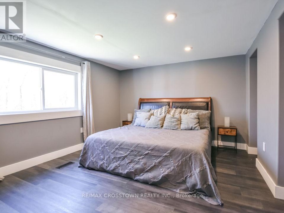 461 BARNES AVENUE, Tay (Port McNicoll)