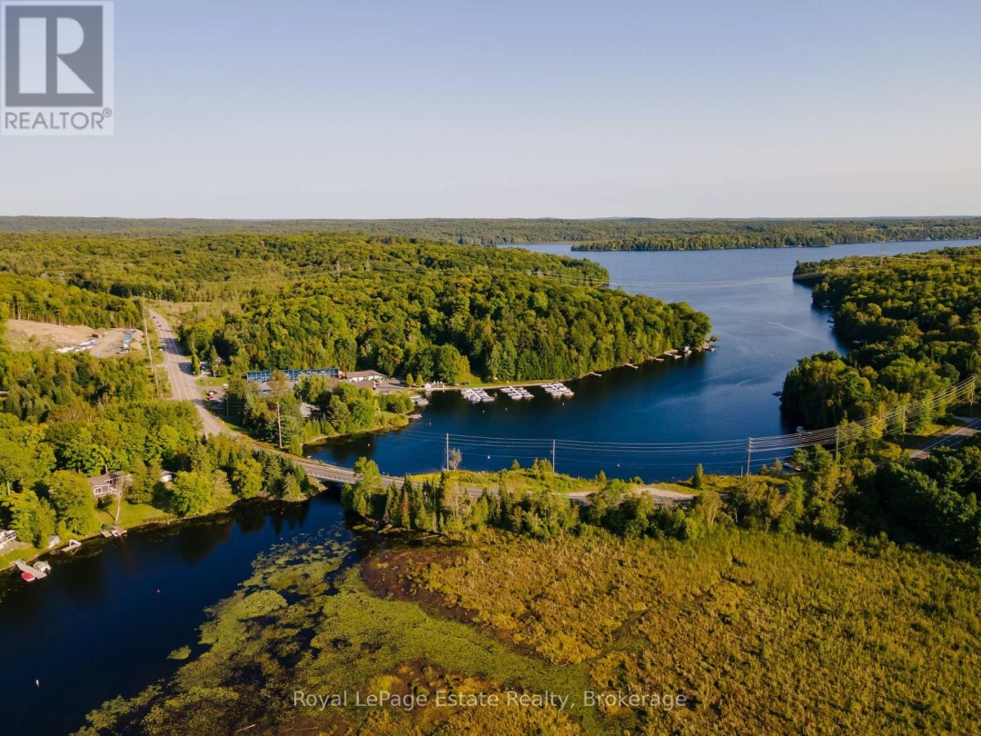 1157 BETWEEN LAKES TRAIL, 