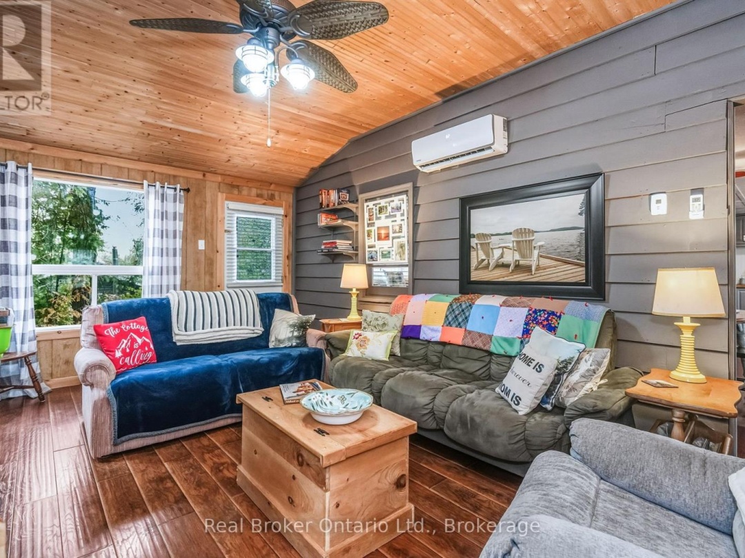 33 GLOUCESTER GROVE, Georgian Bay