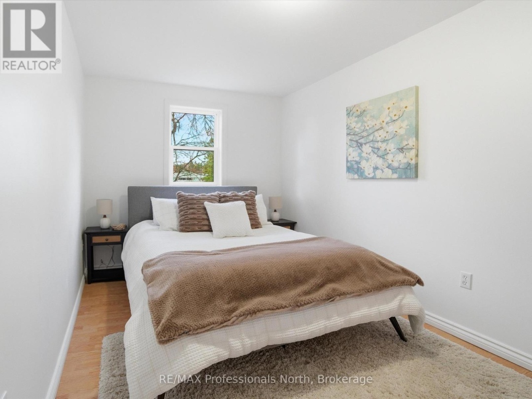 197 DILL STREET, Bracebridge (Macaulay)