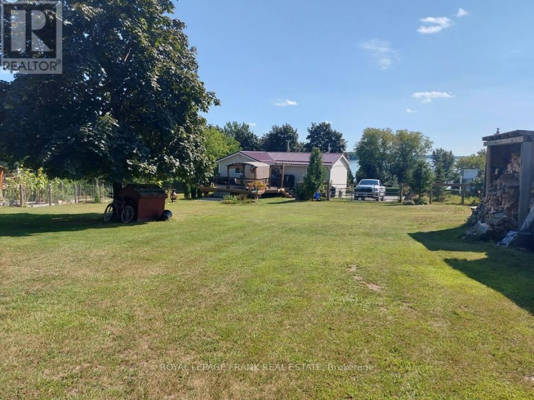 56 OAKDENE CRESCENT, Lake Scugog
