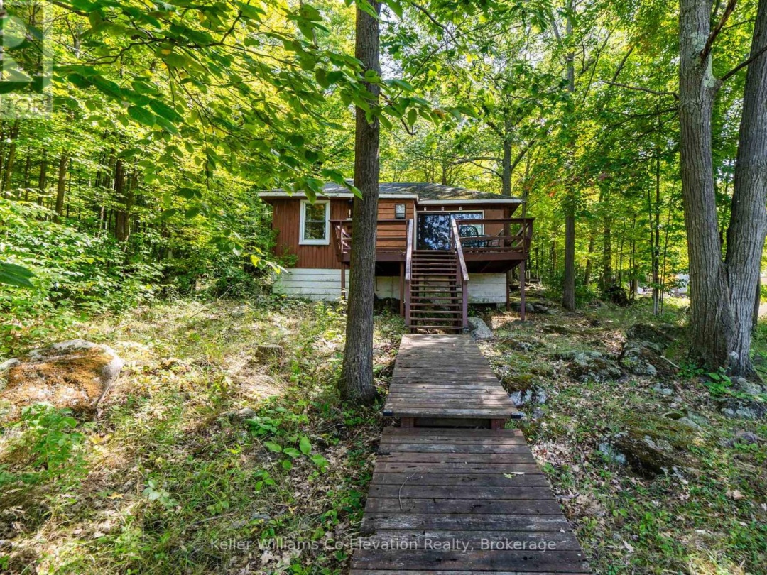 3 CROSSINGVIEW LANE, 