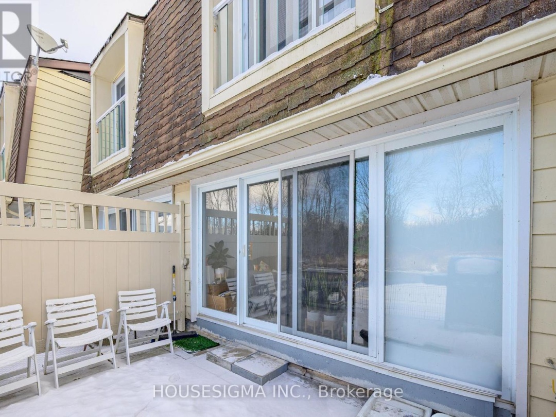 19 - 4 PARADISE BOULEVARD, 