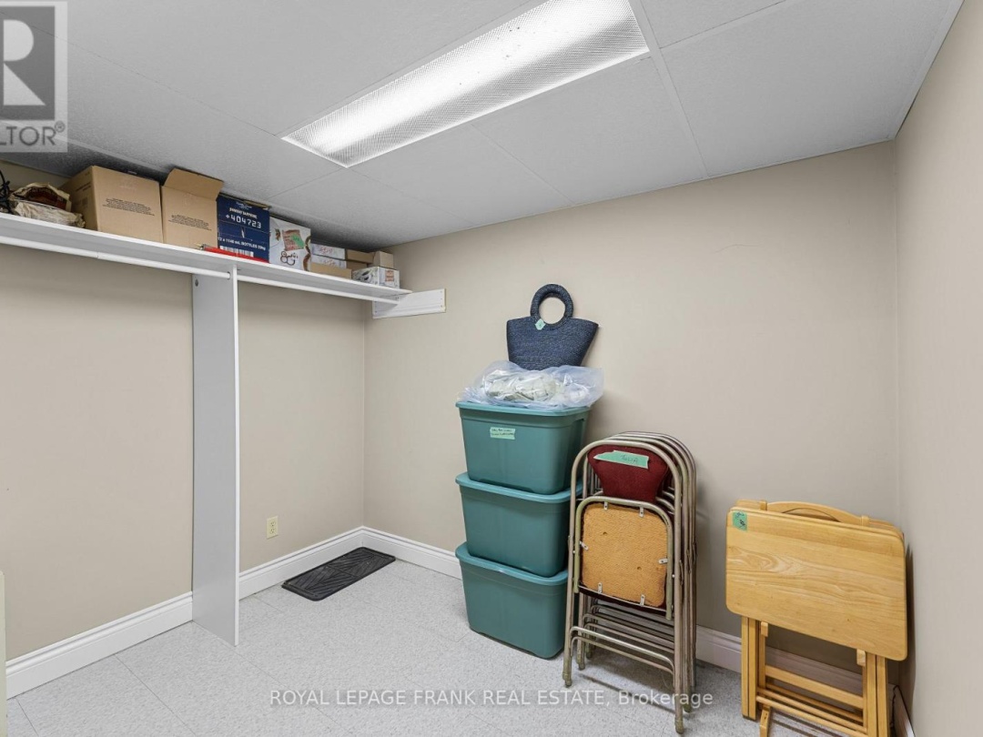 2 HILLVIEW DRIVE, Kawartha Lakes (Bobcaygeon)