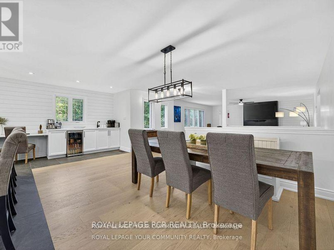 135 HURONWOODS DRIVE, Oro-Medonte (Sugarbush)