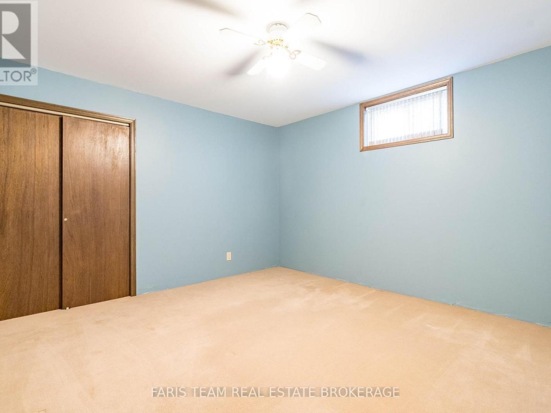 2 BAYSIDE AVENUE, 