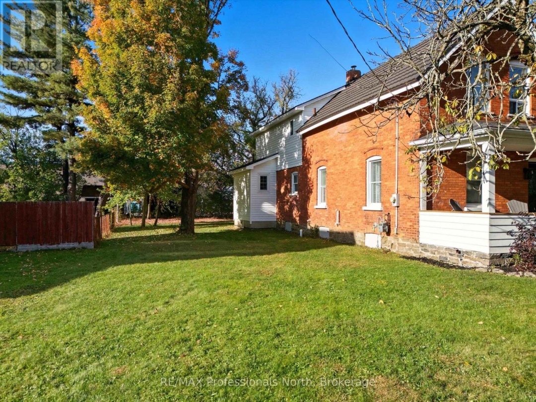 197 DILL STREET, Bracebridge (Macaulay)