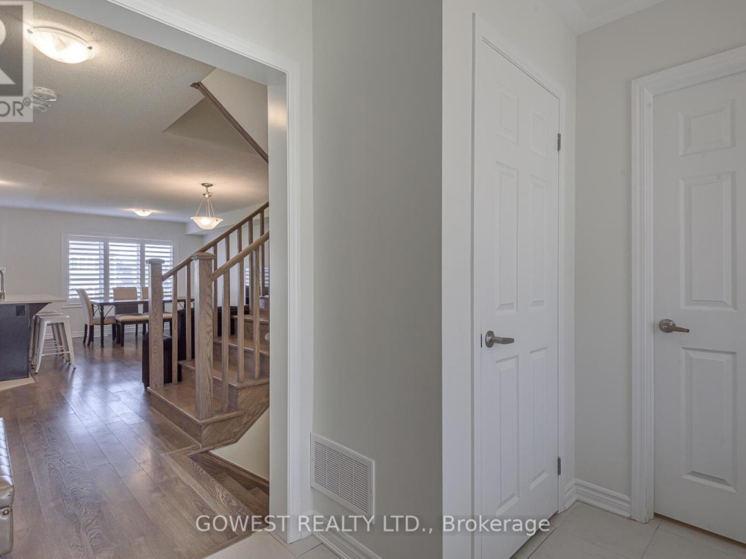 45 STOTHER CRESCENT, Bracebridge (Macaulay)