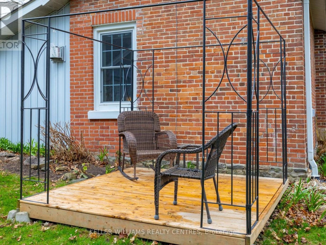 140 KING STREET, Kawartha Lakes (Woodville)