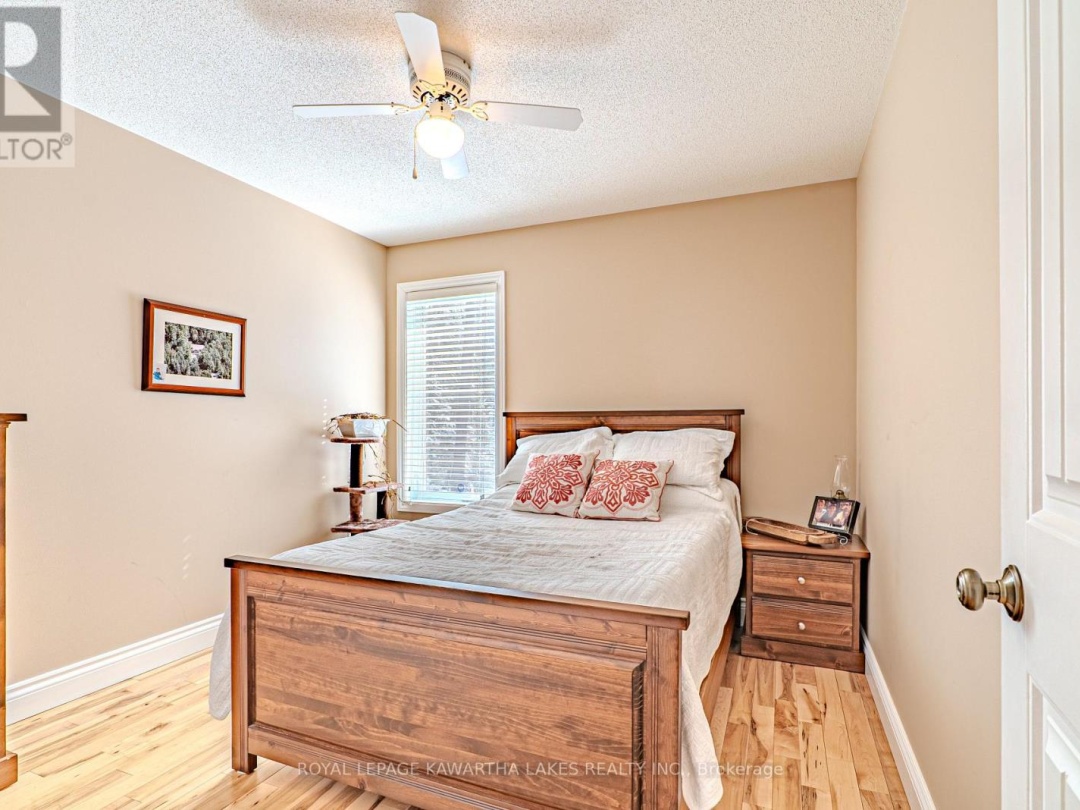 914 COUNTY RD 49, Trent Lakes