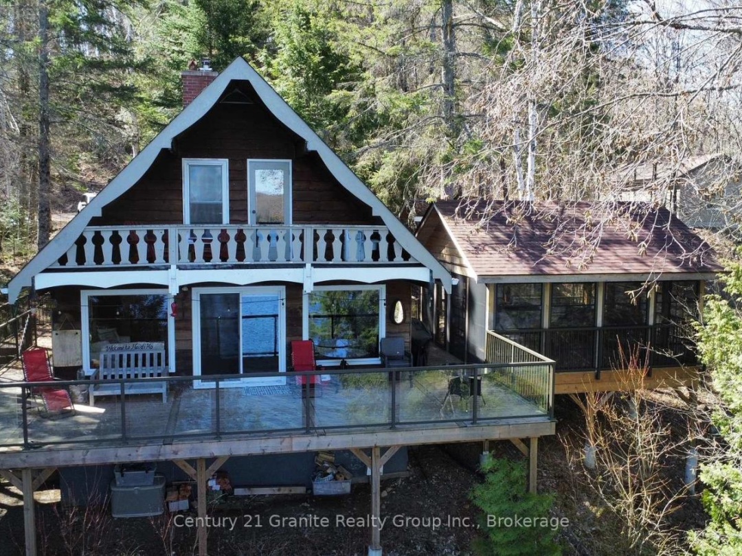 1038 BROKEN PADDLE ROAD, Miskwabi Lake