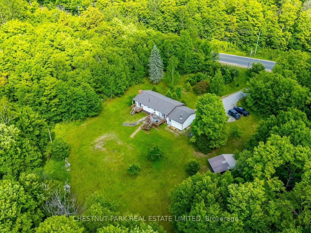 4135 KENNISIS LAKE ROAD, 