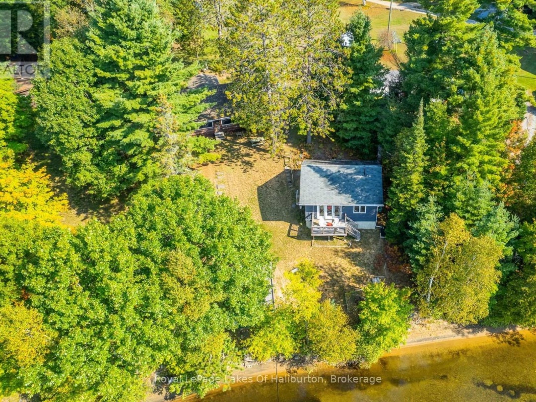 1070 FRANK'S LANE, Maple Lake