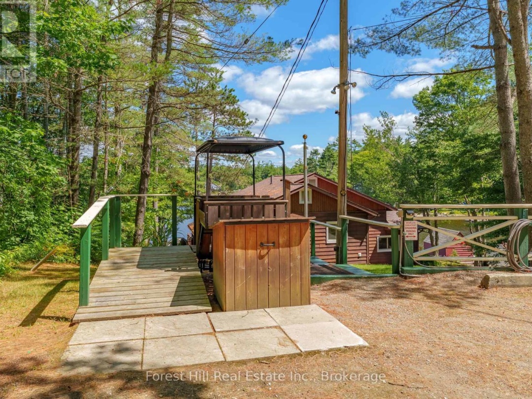 1062 PINE LAKE ROAD, 