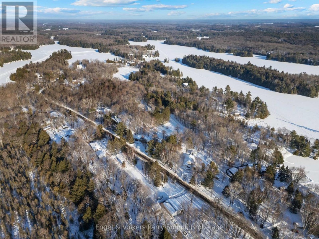40 MILLER DRIVE, McDougall