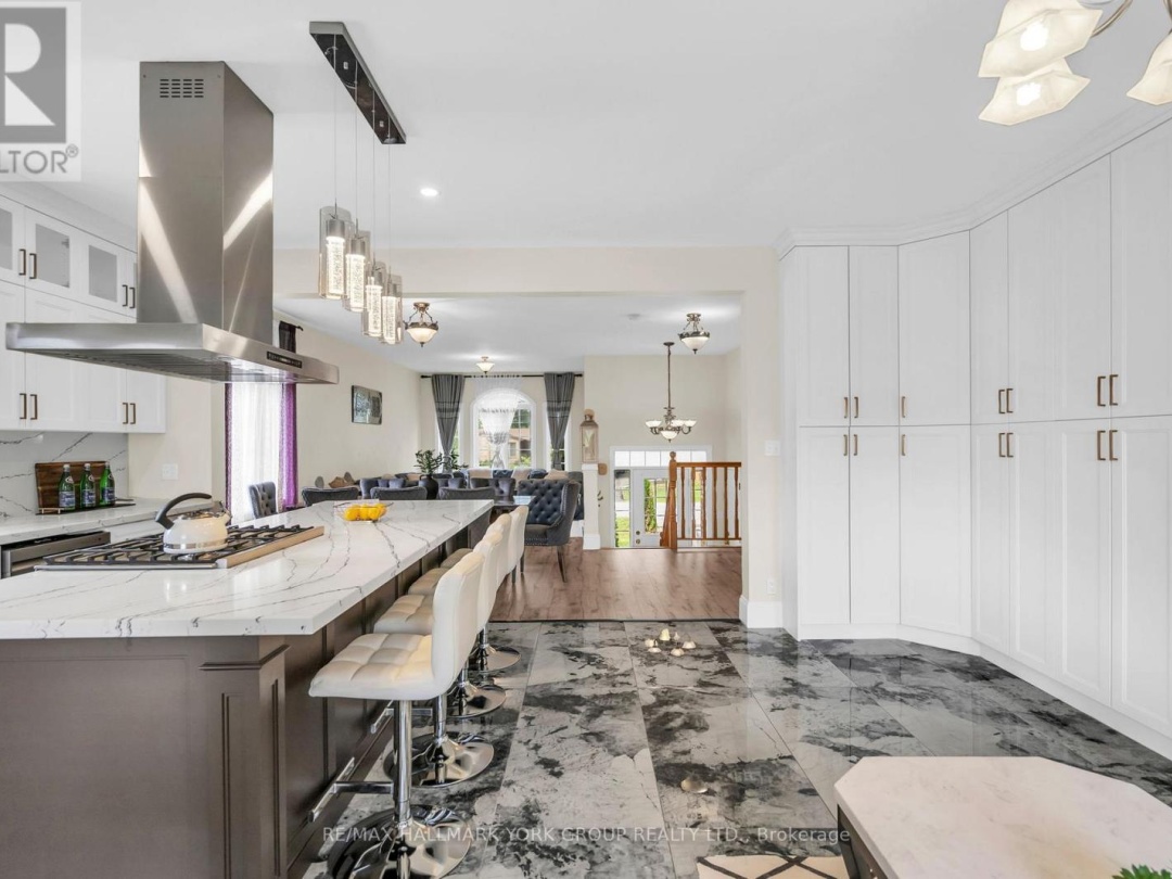36 BALL AVENUE E, 