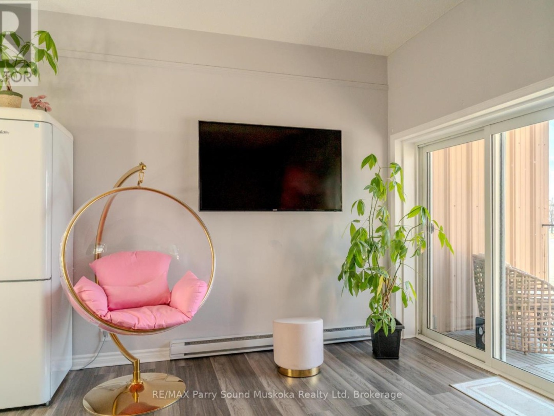 4 - 21 PROSPECT STREET, Parry Sound