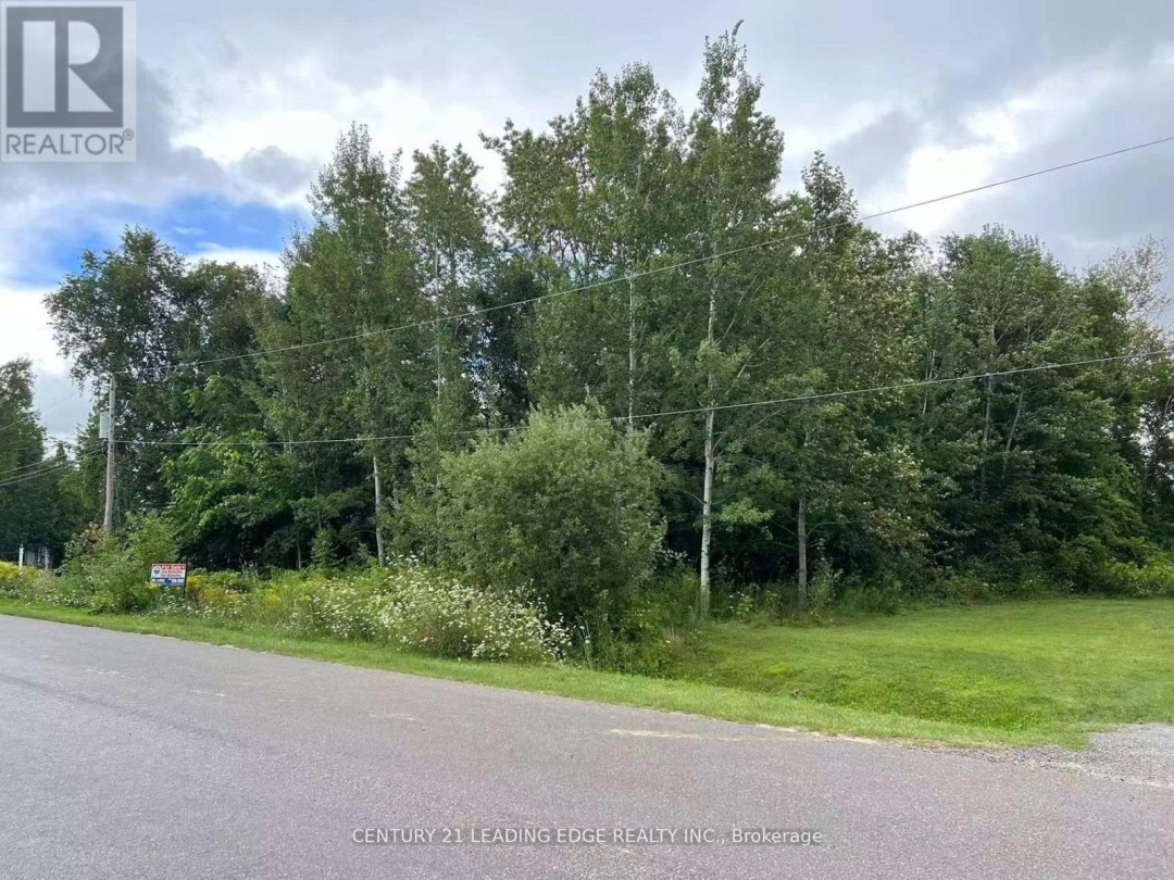 60 GREENWOOD CRESCENT, Canal Lake