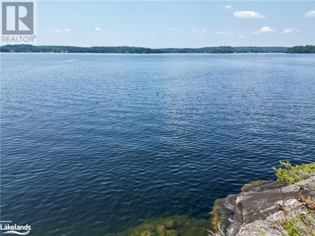 N/A North Bohemia Island, Lake Rosseau