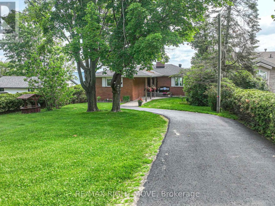 905 WOODLAND DRIVE, 