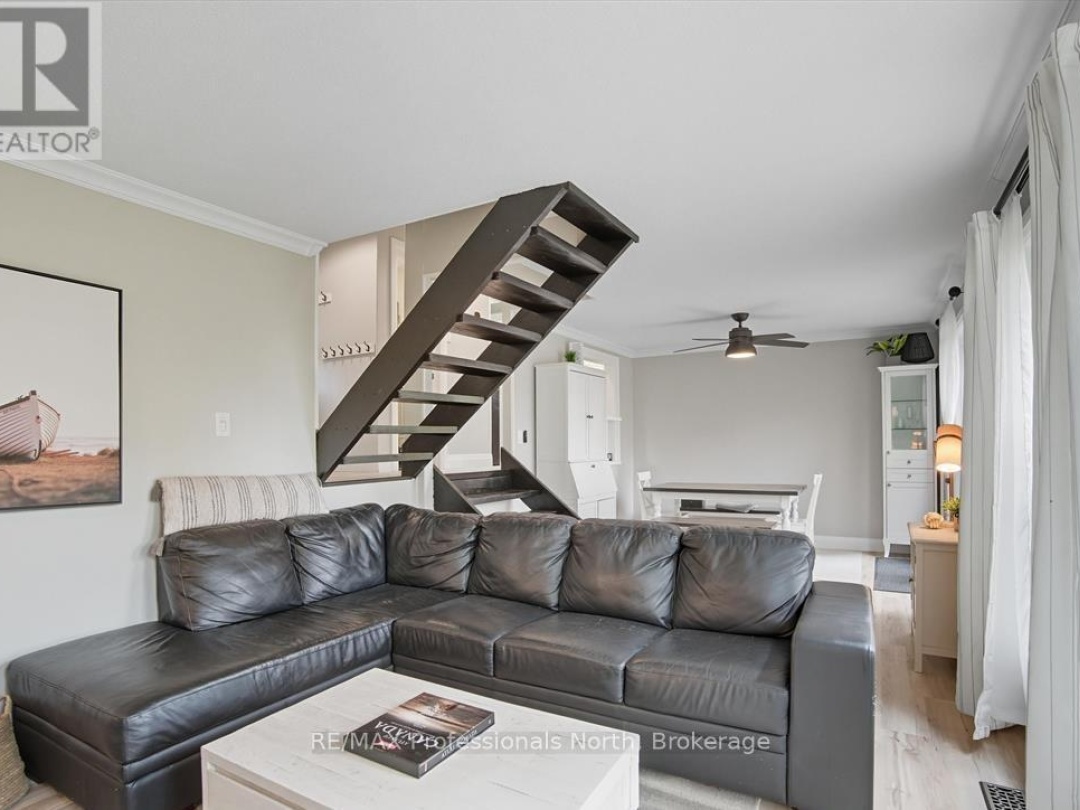 1755 SKYLINE DRIVE, Peninsula Lake