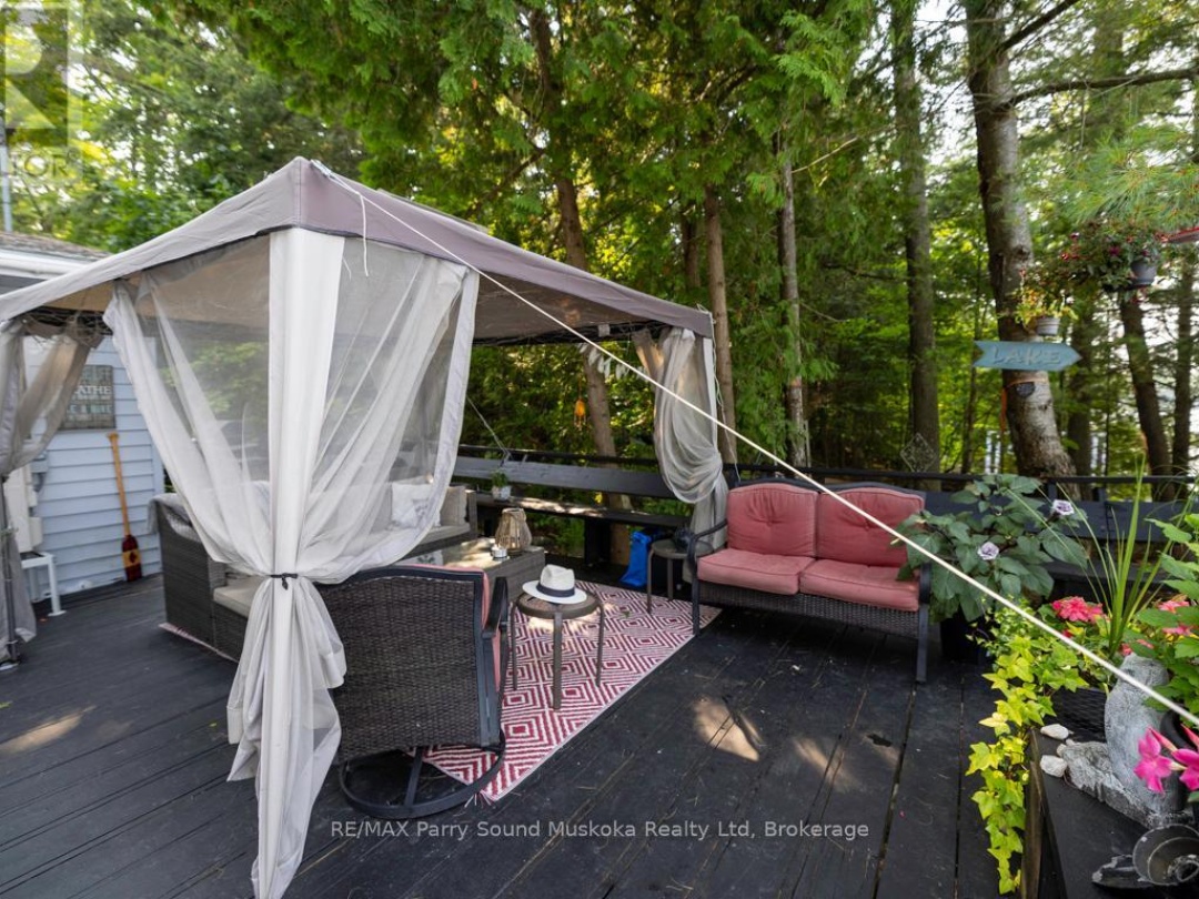 LOT 206 - 808 PARADISE LANE E, 