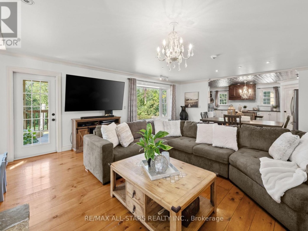 18 BLYTHE SHORE ROAD, Kawartha Lakes (Verulam)