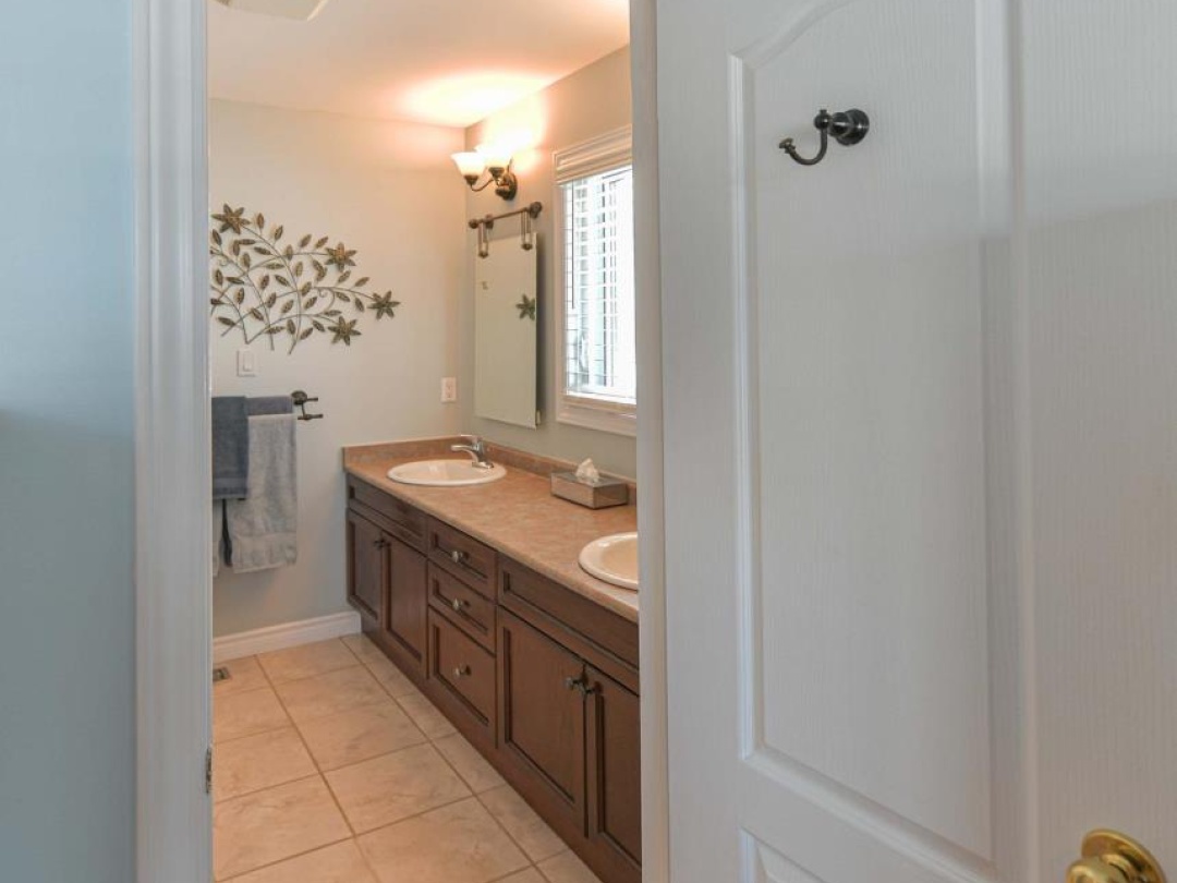 4662 ZACHARY CRESCENT, Ramara (Atherley)