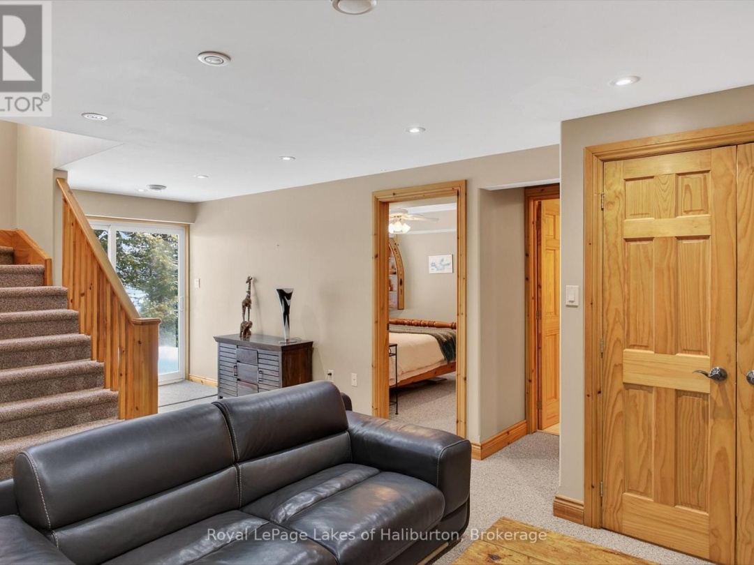 54 CLEARVIEW DRIVE, Crystal Lake