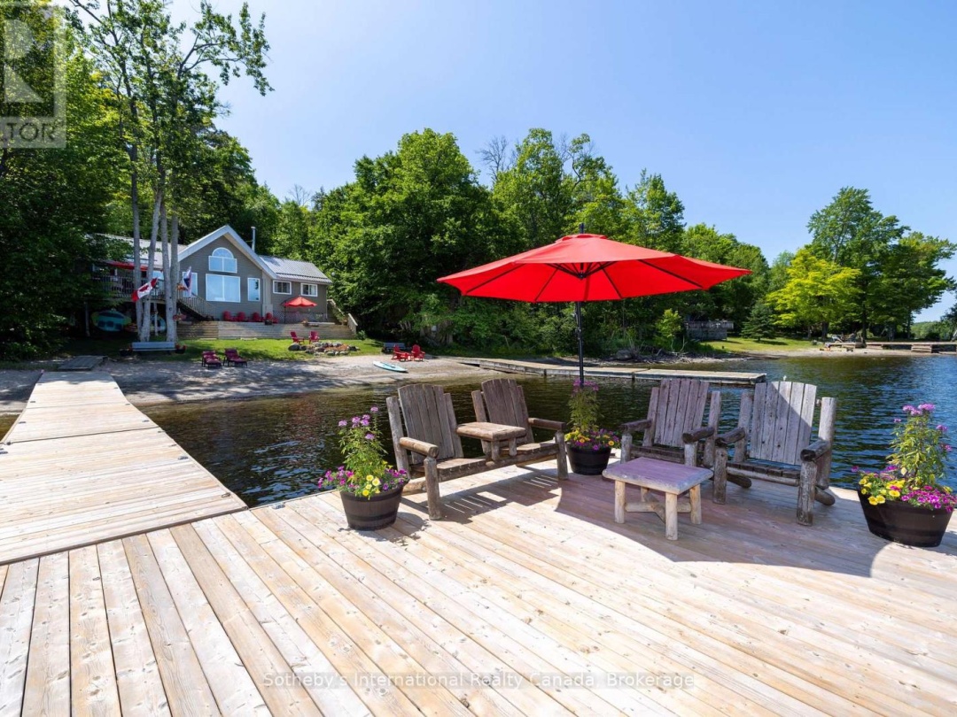 71 B717 ISLAND, Georgian Bay