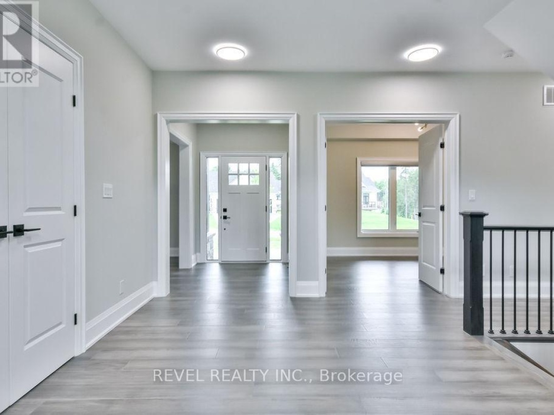 4 CLYDESDALE COURT, 