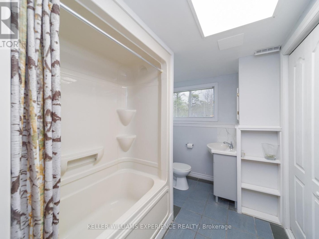 1936 PENINSULA POINT ROAD, 