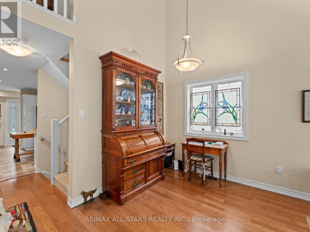 22 DEANE STREET, Kawartha Lakes (Fenelon Falls)