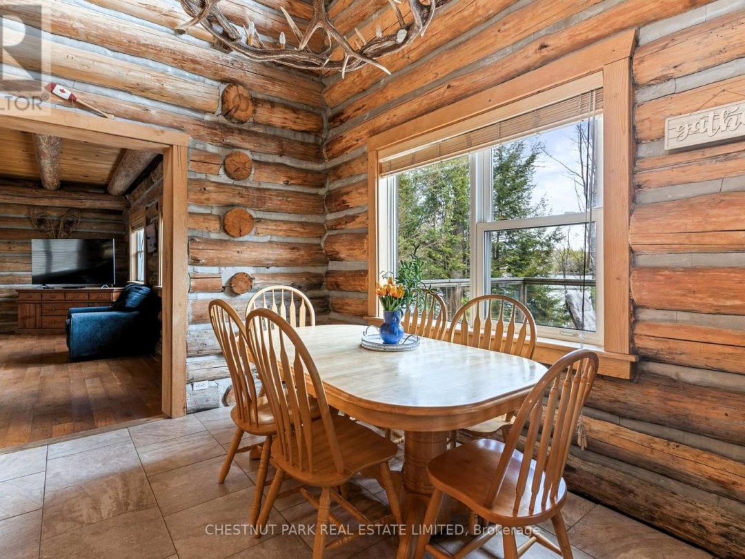 1068 RATTLESNAKE ROAD, Redstone Lake