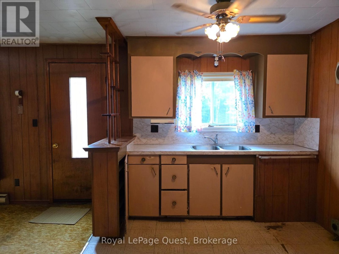 1045 SPARROW LAKE ROUTE, 