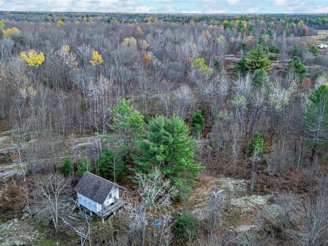 2504 FAIRGROUNDS Road, 