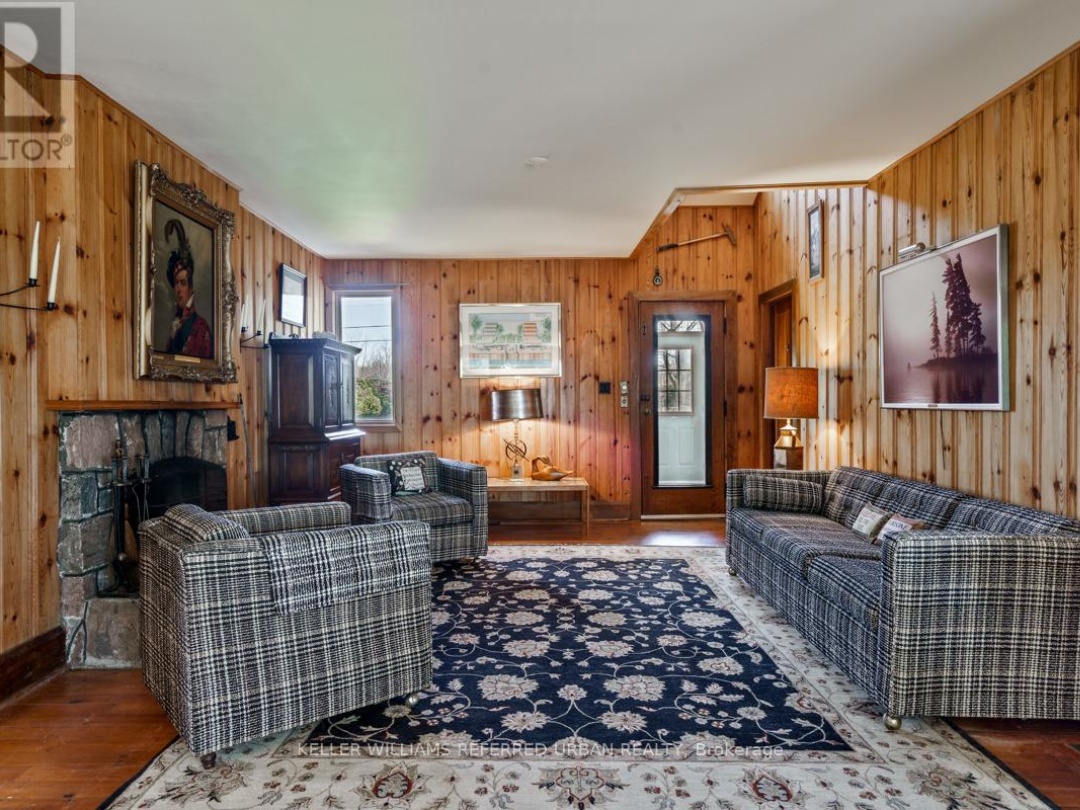 26950 Cedarhurst Beach Road, Lake Simcoe