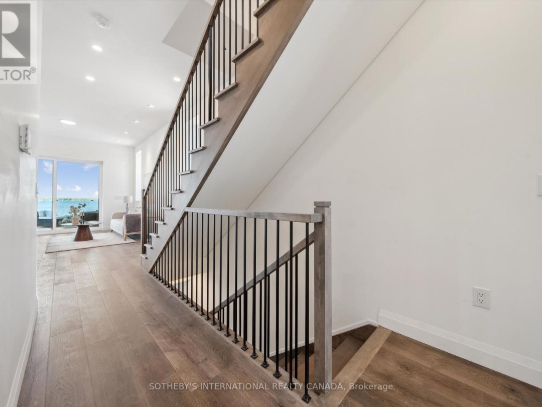 17 - 19B WEST ST N STREET, 