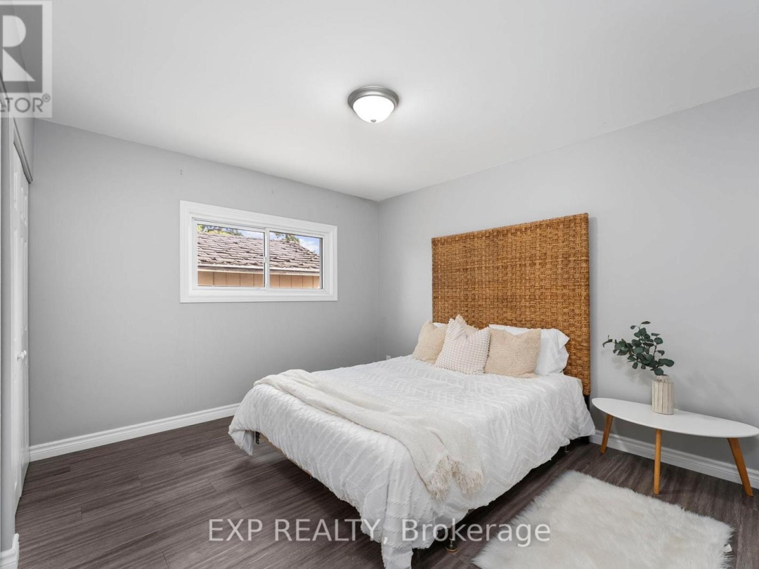 143 WESTMOUNT DRIVE N, 