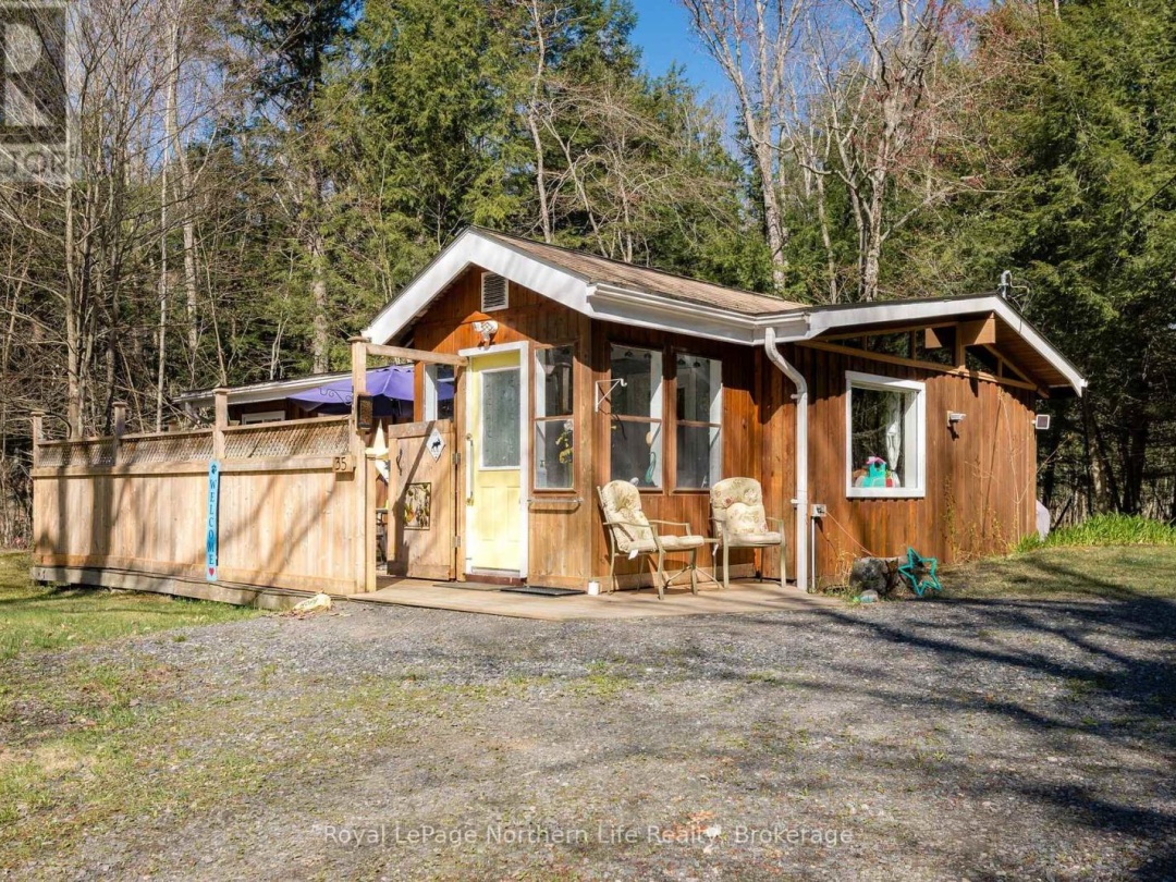 35 BRENNAN CIRCLE, Lake Vernon