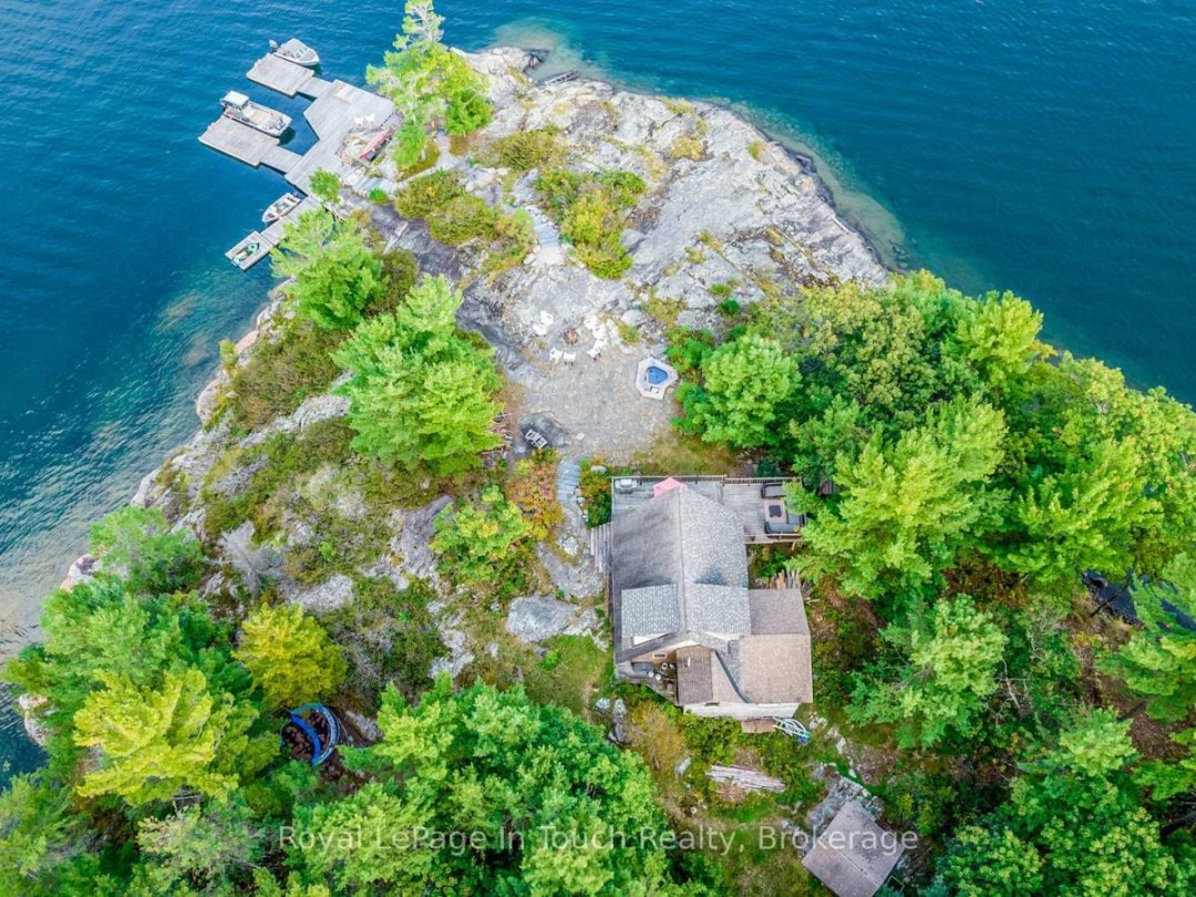 8 B686 DERBYSHIRE, Georgian Bay