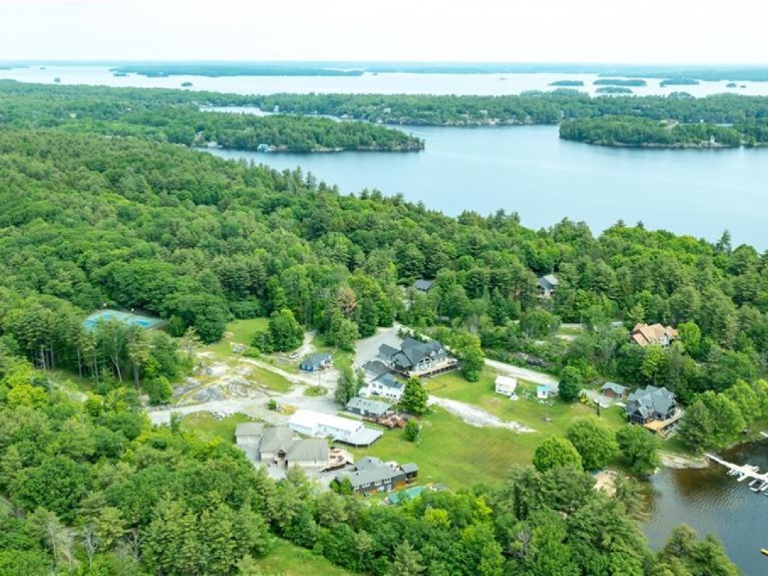 1134 Parkers Point Road, Lake Muskoka