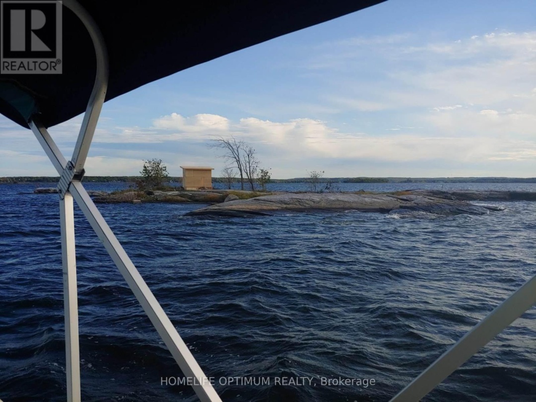 70 GEORGIAN BAY ISLAND, Georgian Bay (Baxter)